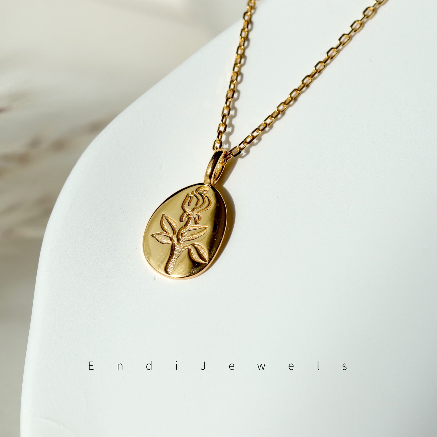 Gold Rose Pendant Necklace, Dainty Necklace, Minimalist Necklace for Daily Wearing, 18K Plated Chain Choker