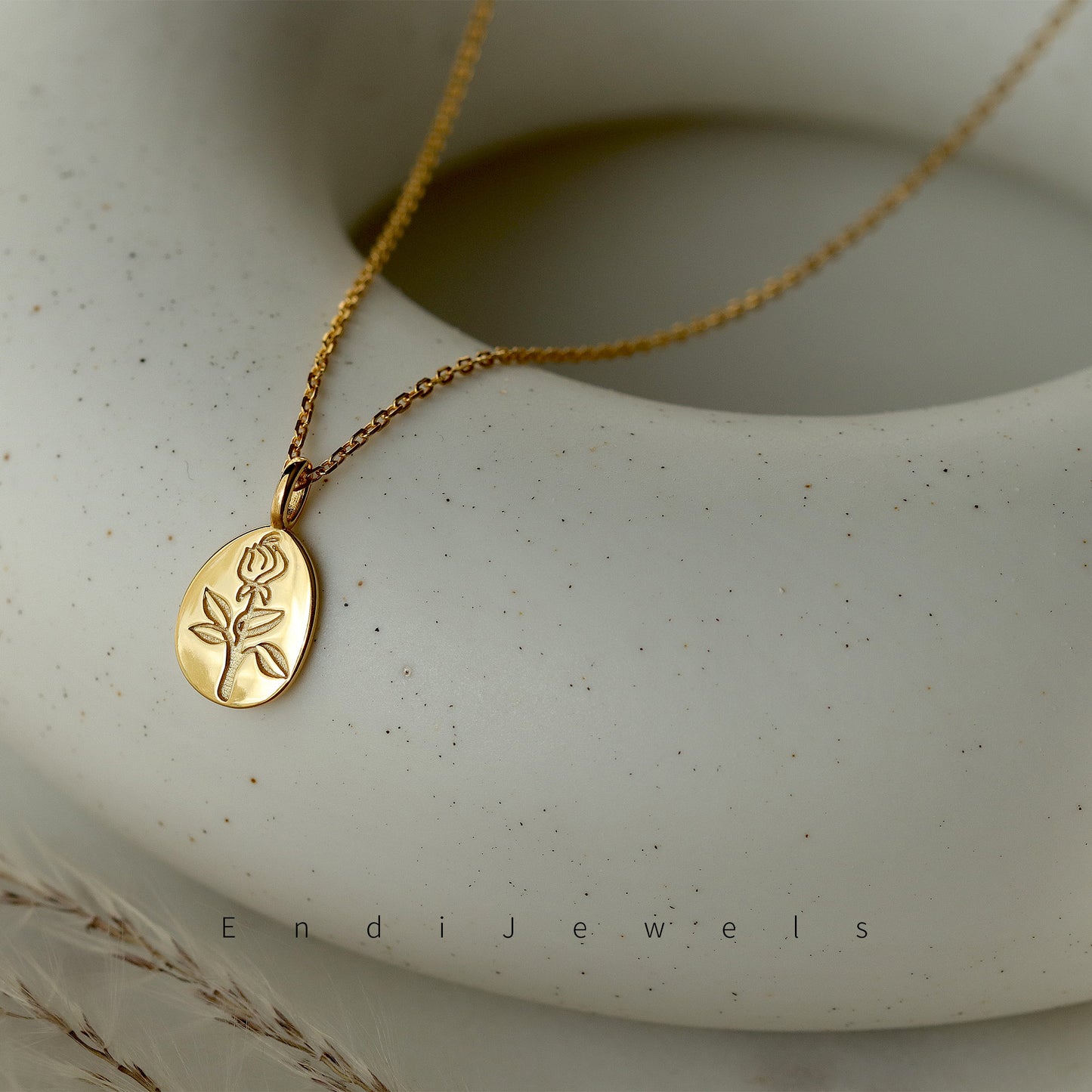 Gold Rose Pendant Necklace, Dainty Necklace, Minimalist Necklace for Daily Wearing, 18K Plated Chain Choker