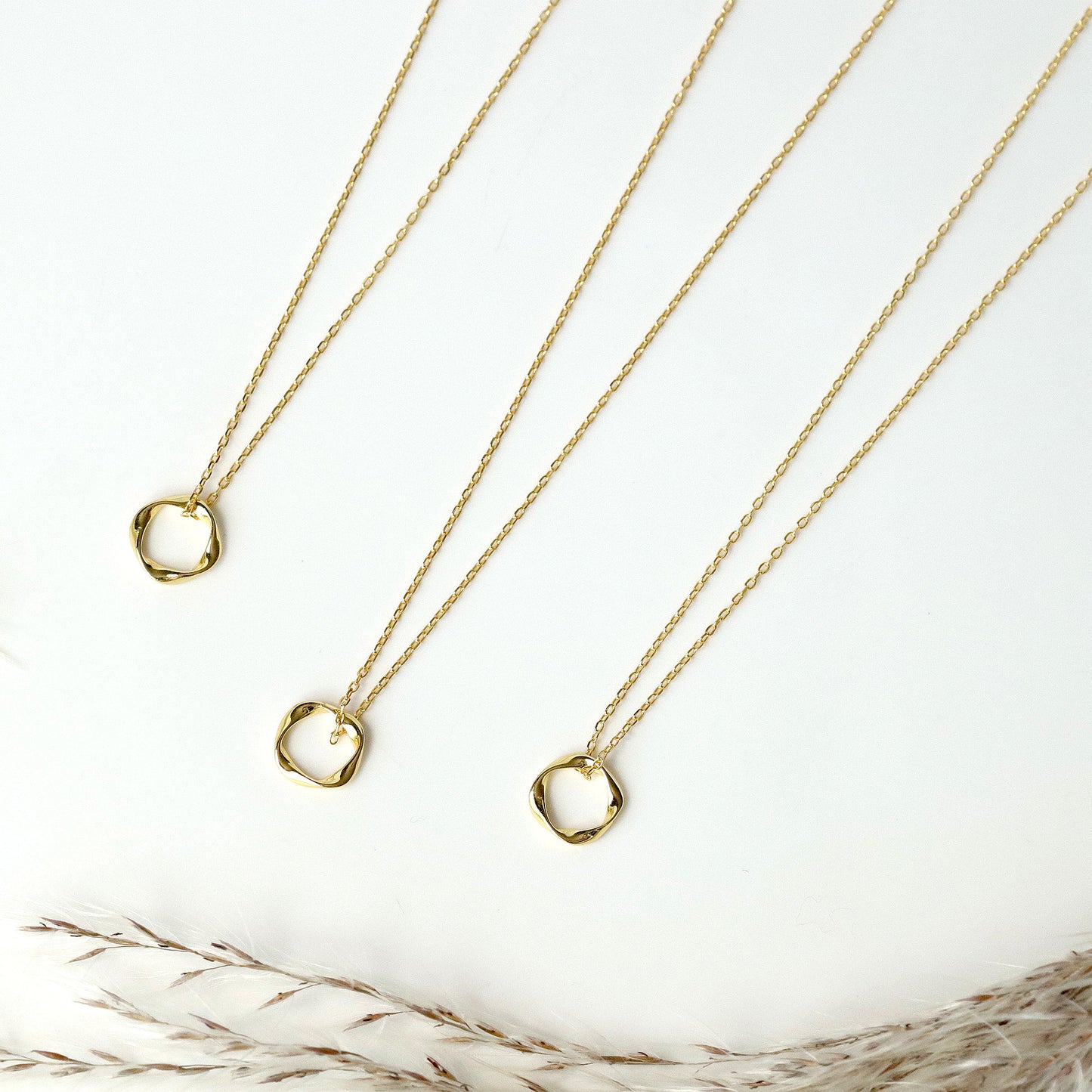 Single Circle Necklace, Pendant Necklace, 18K Gold Plated Chain Necklace, Minimalist Style