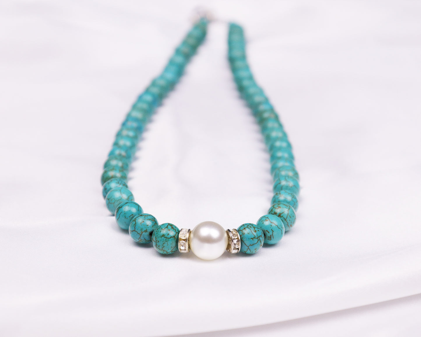 Green Turquoise 10mm Round Beads with White Pearl Necklace